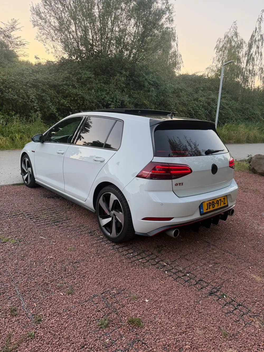 Volkswagen VOLKSWAGEN Golf 7.5 GTI Performance Full Option | Pano | uit 2019, foto 6