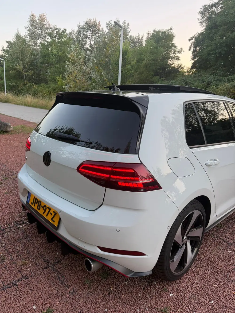 Volkswagen VOLKSWAGEN Golf 7.5 GTI Performance Full Option | Pano | uit 2019, foto 9