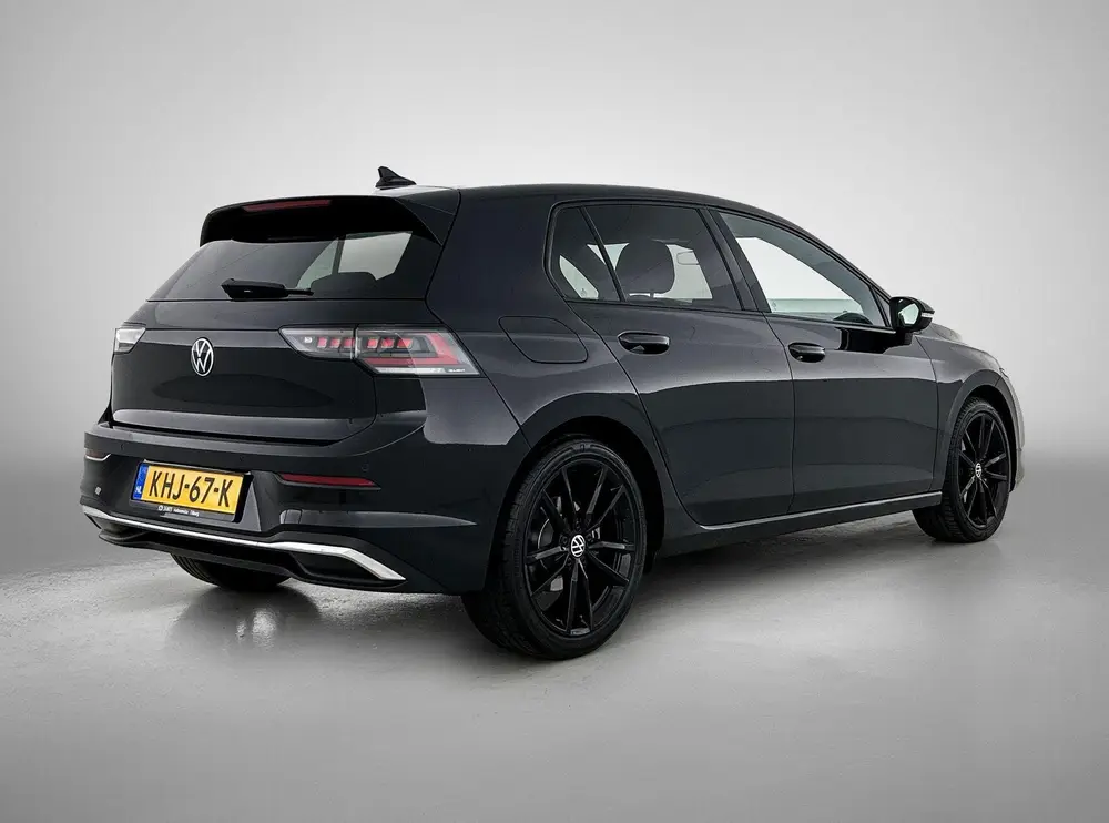 Volkswagen Golf 1.5 eTSI Black Line CAMERA | IQ Light + Gril uit 2025, foto 5