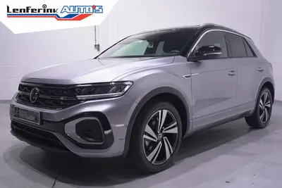 Volkswagen T-Roc 1.5 TSI R-Line Apple Carplay Panodak Stoelv uit 2025