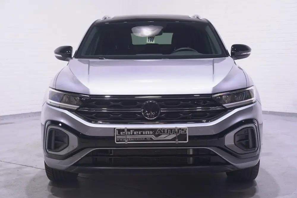 Volkswagen T-Roc 1.5 TSI R-Line Apple Carplay Panodak Stoelv uit 2025, foto 2