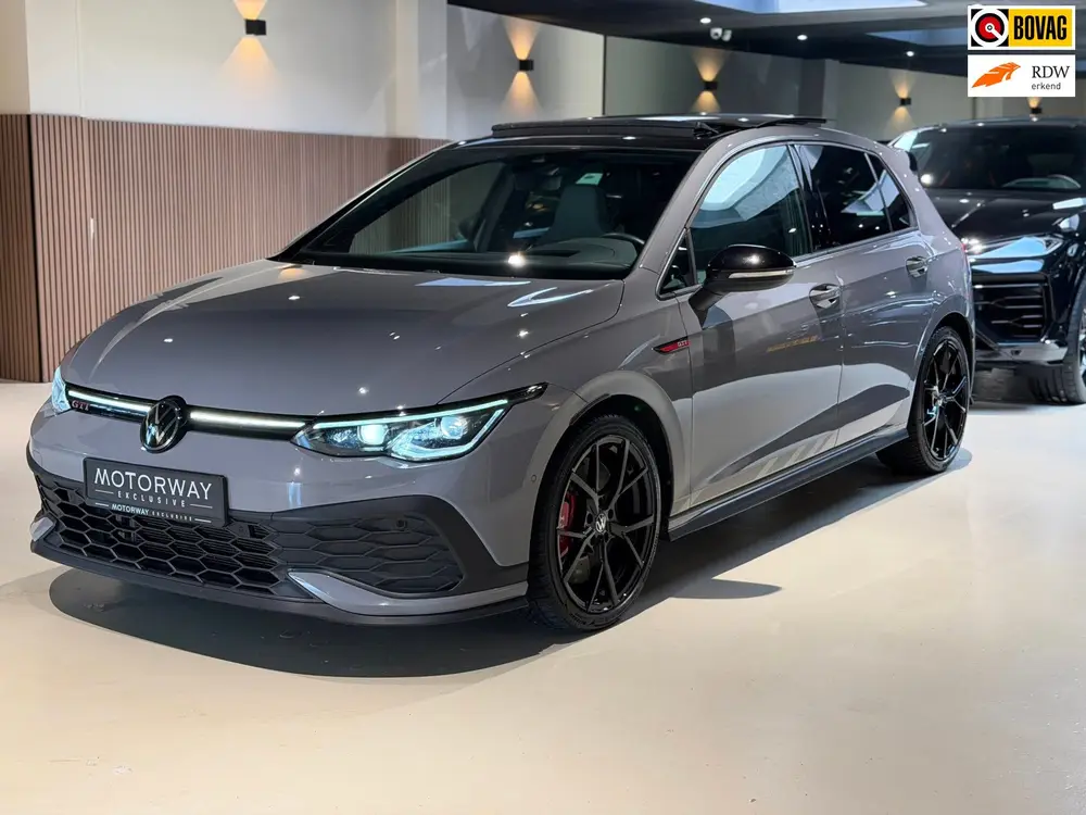 Volkswagen Golf 2.0 TSI GTI Clubsport Akrapovic|Pano|HUD|Mat uit 2024