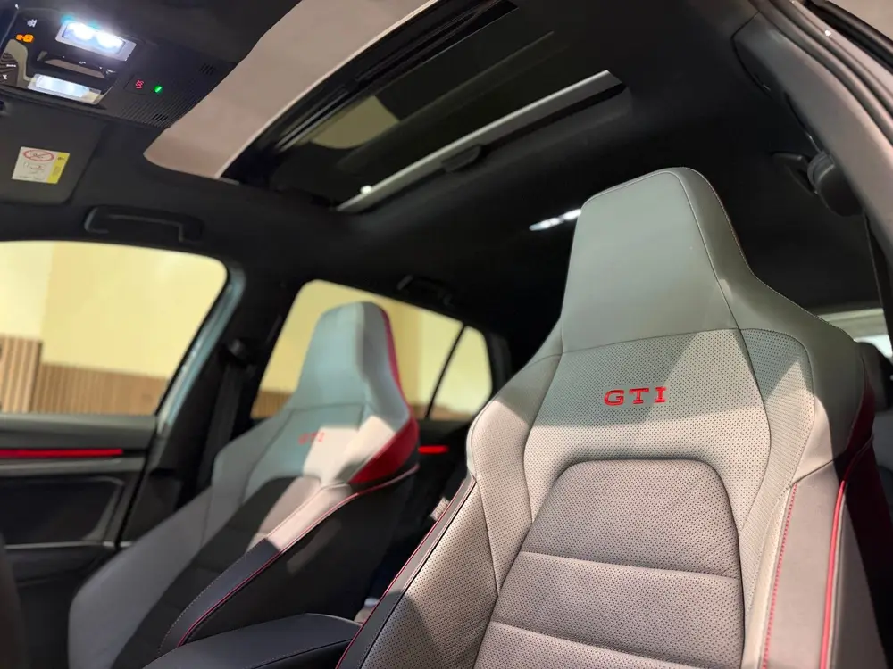 Volkswagen Golf 2.0 TSI GTI Clubsport Akrapovic|Pano|HUD|Mat uit 2024, foto 4