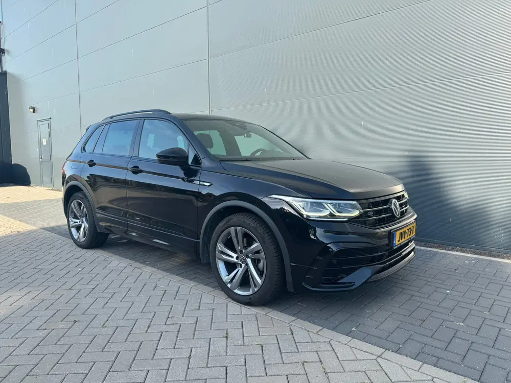 Volkswagen Tiguan R-Line 1.5 TSI Black Edition IQ DSG 2021 uit 2021
