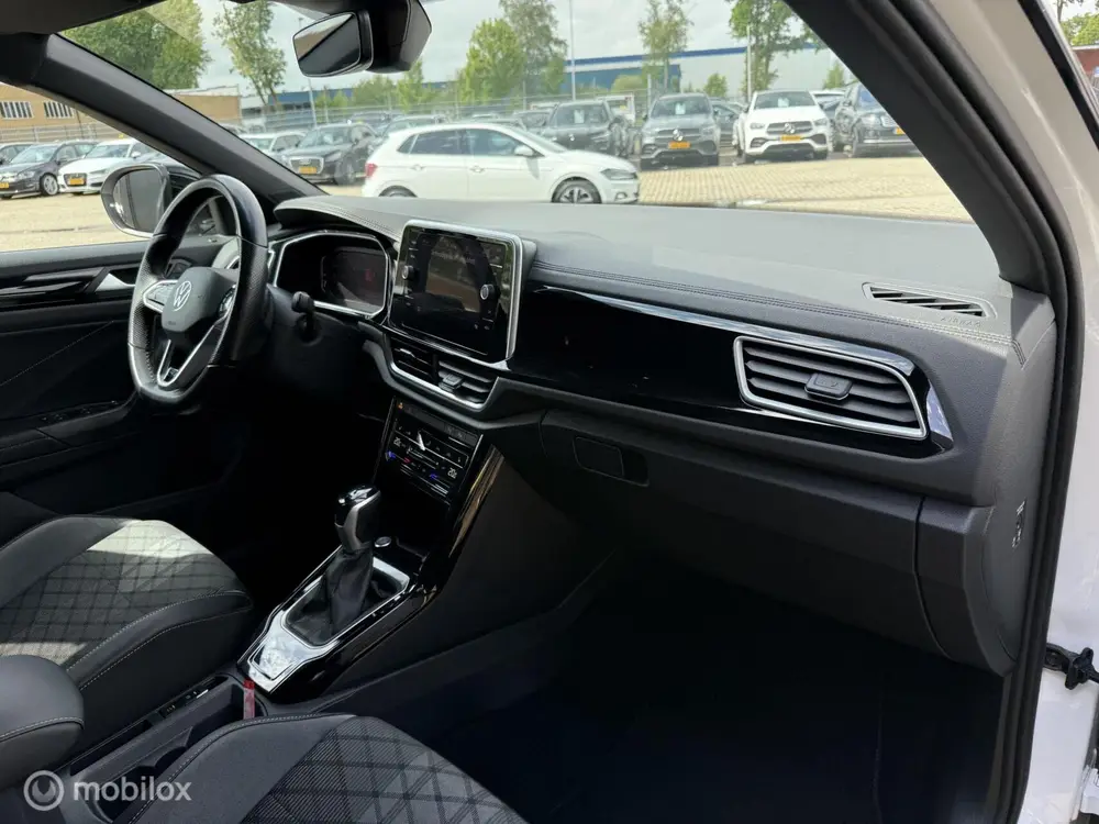 Volkswagen T-Roc 1.5 TSI R-Line Facelift | Black-style uit 2022, foto 13