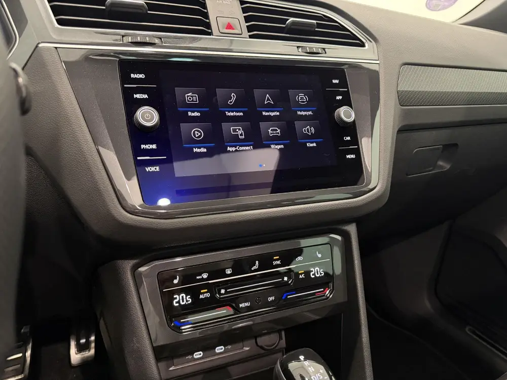 Volkswagen Tiguan 1.5 TSI R-Line | Panoramdak | Trekhaak | D uit 2022, foto 10