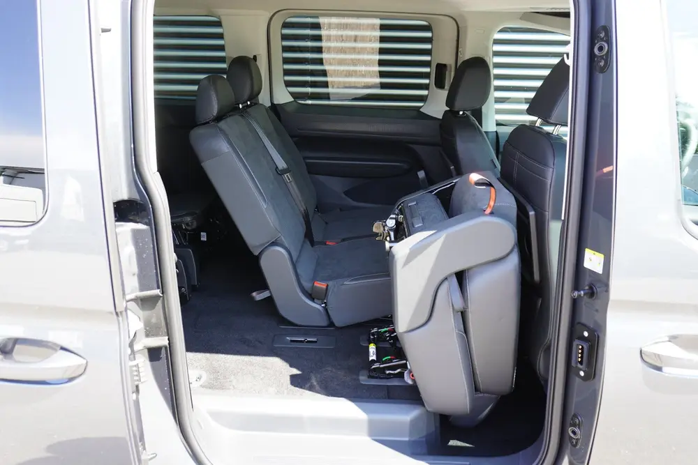 Volkswagen Caddy Maxi L2 150pk Plug-in Hybride Style Automaa uit 2026, foto 17