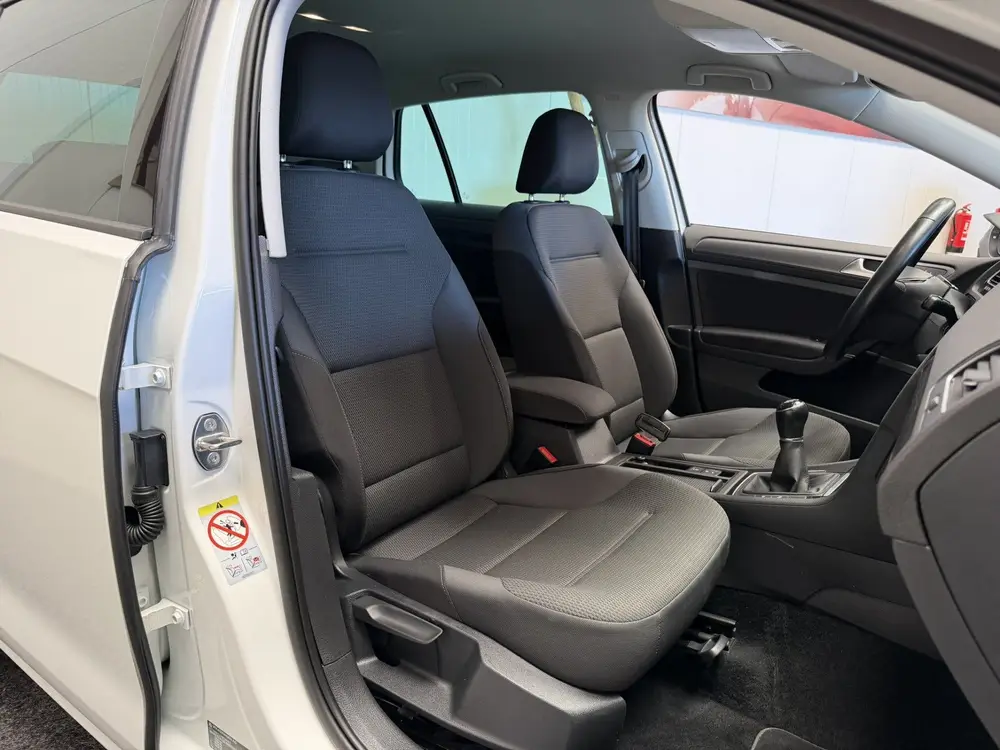 VOLKSWAGEN GOLF 1.5 TSI HIGHLINE 131PK ADAPTIVE CRUISE CONTR uit 2019, foto 16