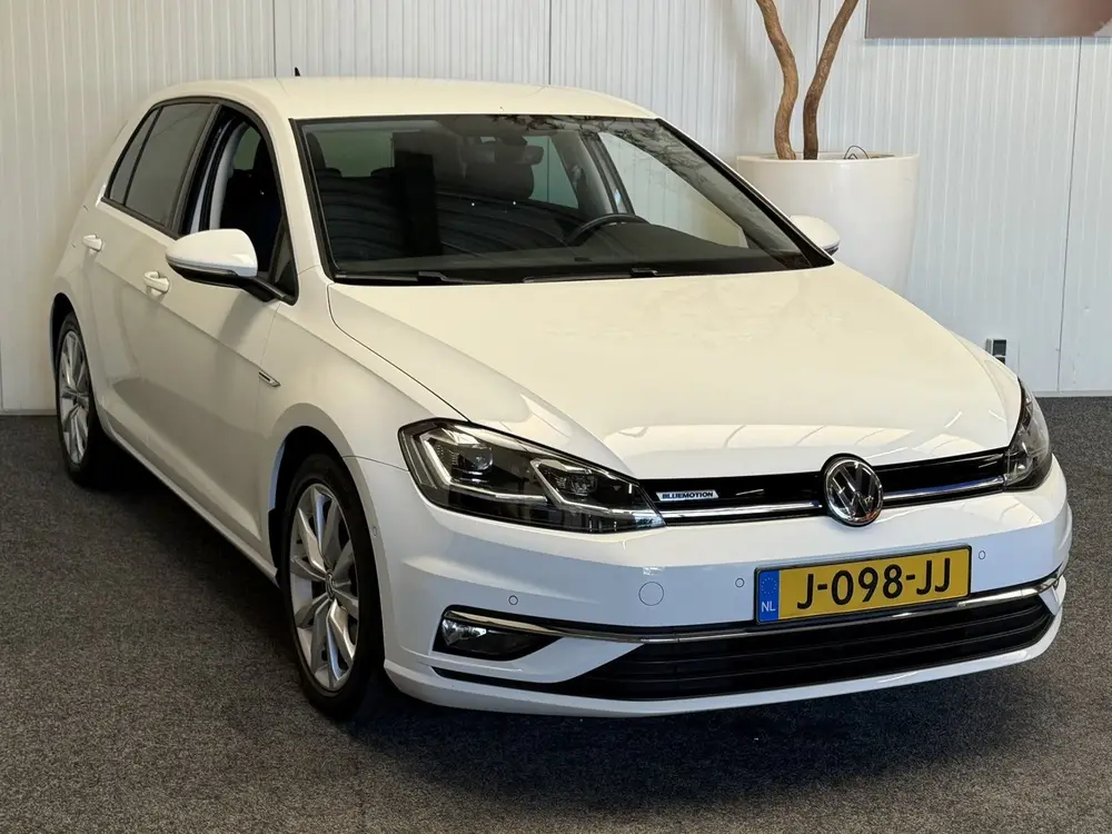 VOLKSWAGEN GOLF 1.5 TSI HIGHLINE 131PK ADAPTIVE CRUISE CONTR uit 2019, foto 2