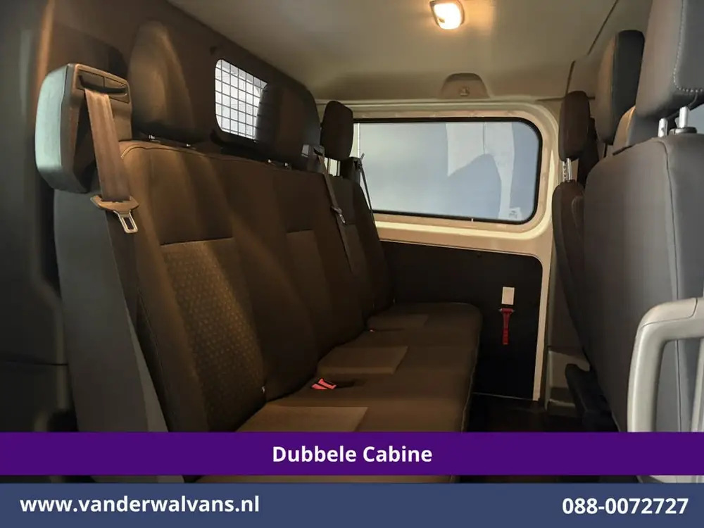 Ford Transit Custom 2.0 TDCI 131pk Automaat L2H1 Dubbele Cab uit 2020, foto 2