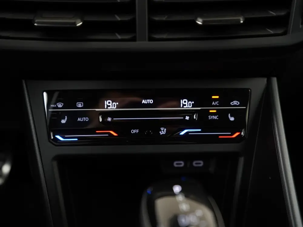 Volkswagen Polo 1.0 TSI R-Line DSG | Stoelverwarming | Zonda uit 2023, foto 11