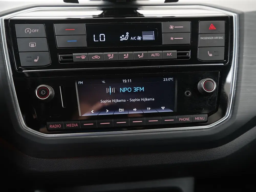 Volkswagen Up! 1.0 BMT Cross up! | Stoelverwarming | Lichtme uit 2019, foto 14