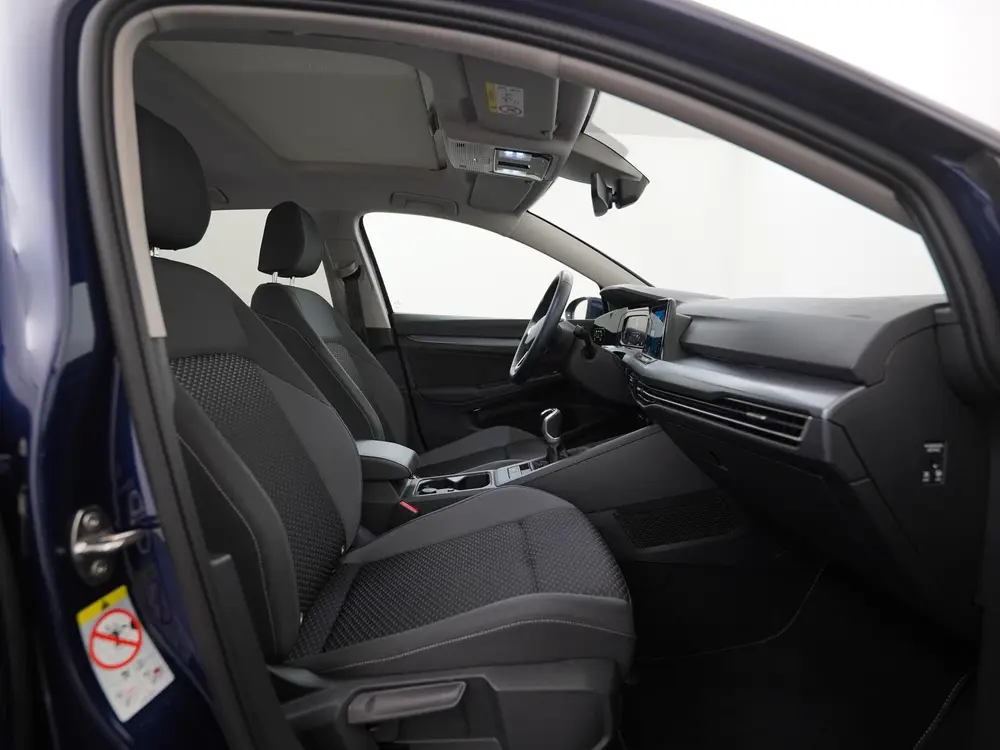 Volkswagen Golf 1.5 TSI Active | Schuifdak | Camera | Zondag uit 2023, foto 3