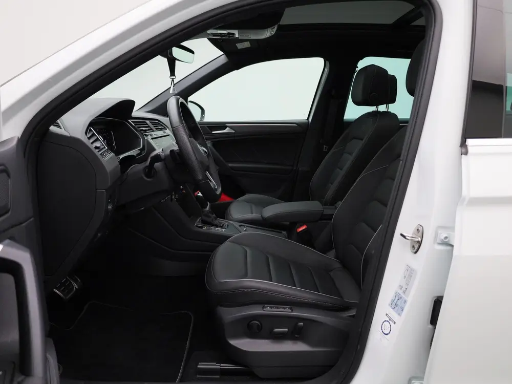 Volkswagen Tiguan 1.4 TSI eHybrid R-Line Business+ 245 PK| S uit 2022, foto 9