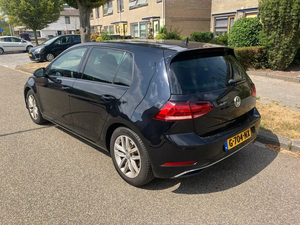Volkswagen Golf VII NAP(foto)Volkswagen Golf 1.5 TSI 130pk Bluemotion 2019 Zwart uit 2019, foto 4