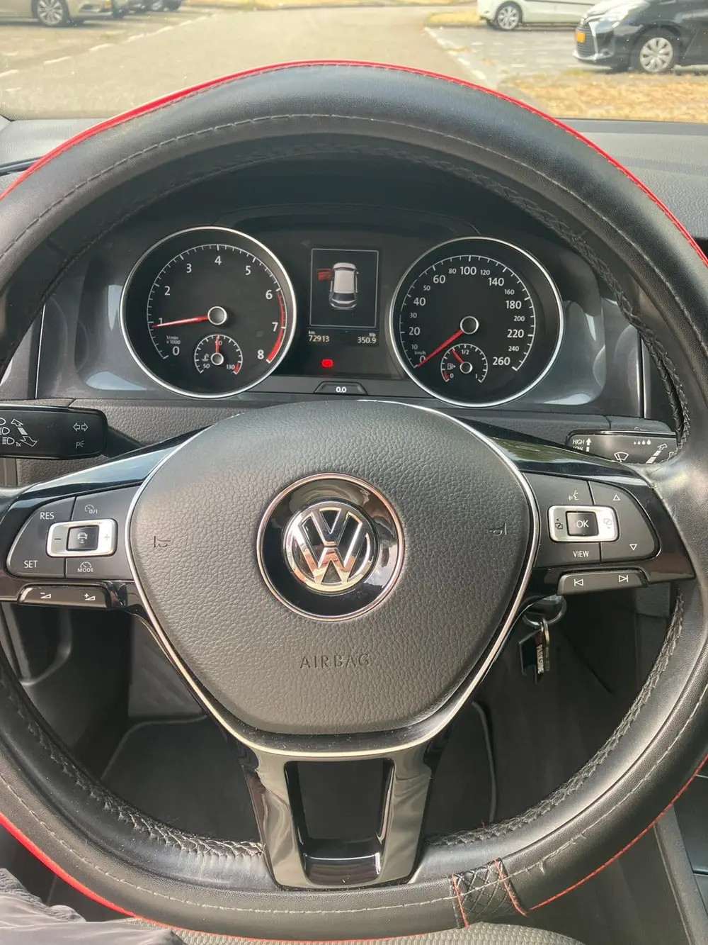 Volkswagen Golf VII NAP(foto)Volkswagen Golf 1.5 TSI 130pk Bluemotion 2019 Zwart uit 2019, foto 9