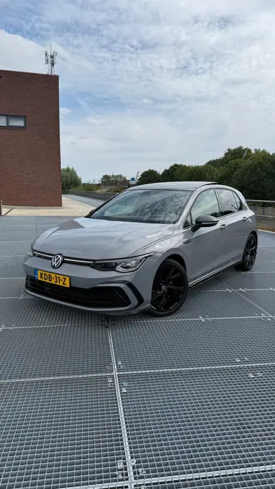 Volkswagen Golf 2.0 TSI 2024 190PK RLINE/PANO/KEYLESS/HUD/HK uit 2024