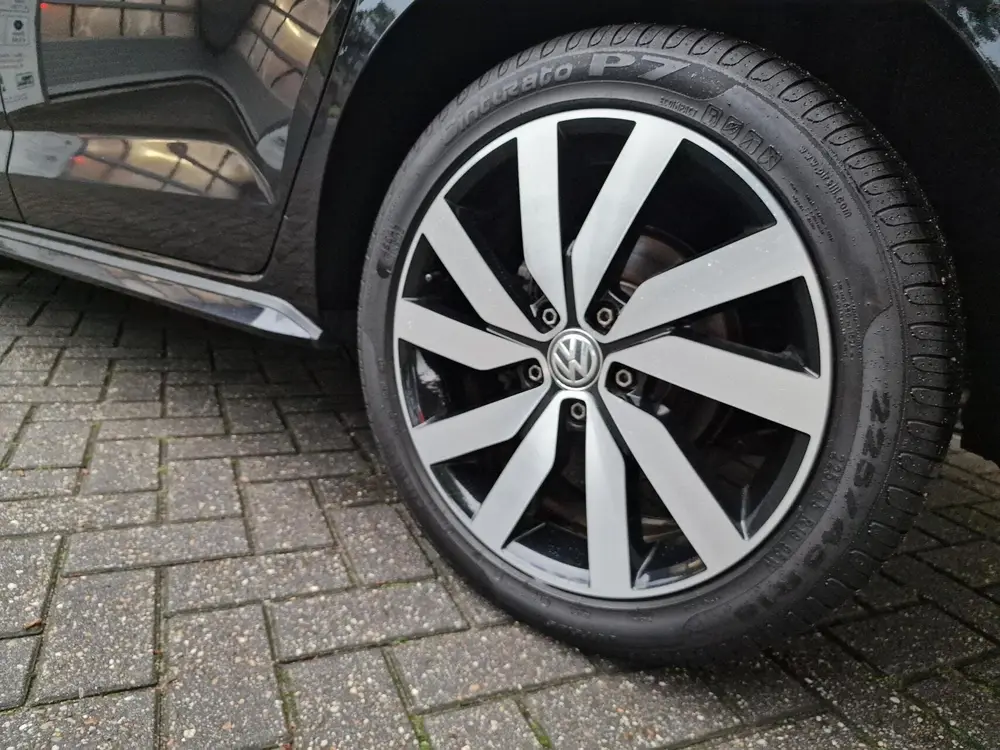 Volkswagen Touran 1.5 TSI DSG United R-line 7p|LED Matrix|7 uit 2020, foto 16
