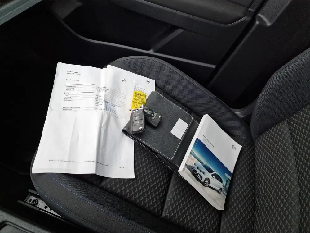 Volkswagen Touran 1.5 TSI DSG United R-line 7p|LED Matrix|7 uit 2020, foto 17