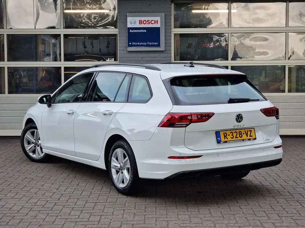 Volkswagen Golf Variant 1.0 eTSI Life|Digi-dash|110PK|DSG|Au uit 2022, foto 2