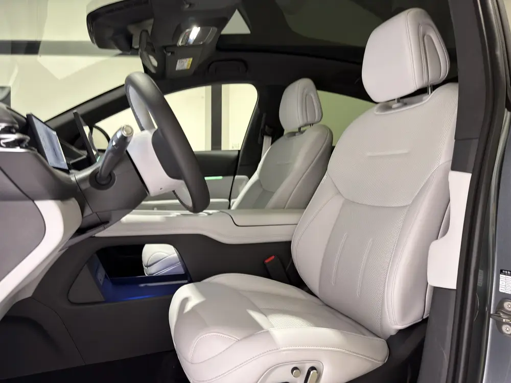 Xpeng G6 RWD Long Range | Licht Interieur (bj 2026) uit 2026, foto 15