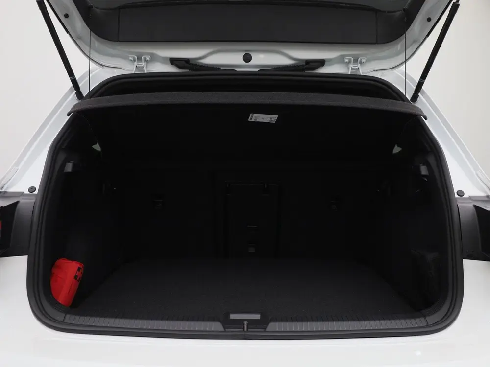 Volkswagen Golf 1.5 eTSI R-Line Edition | Automaat | Navigat uit 2025, foto 7