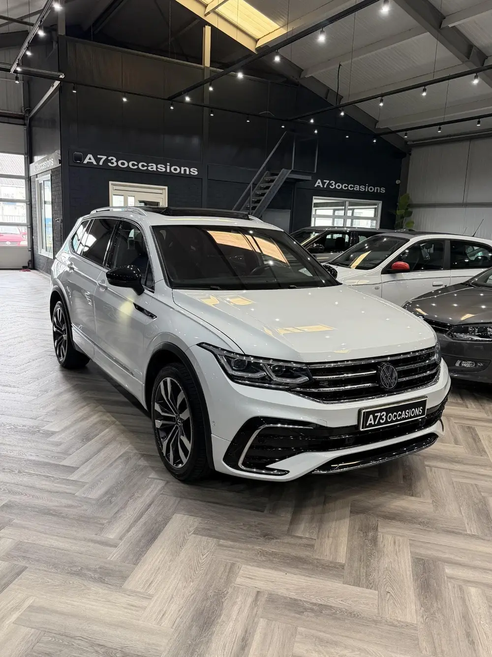 Volkswagen Tiguan 2.0 TSI 4Motion Rline NAVI/ELEKTRISCHE STO uit 2023, foto 3