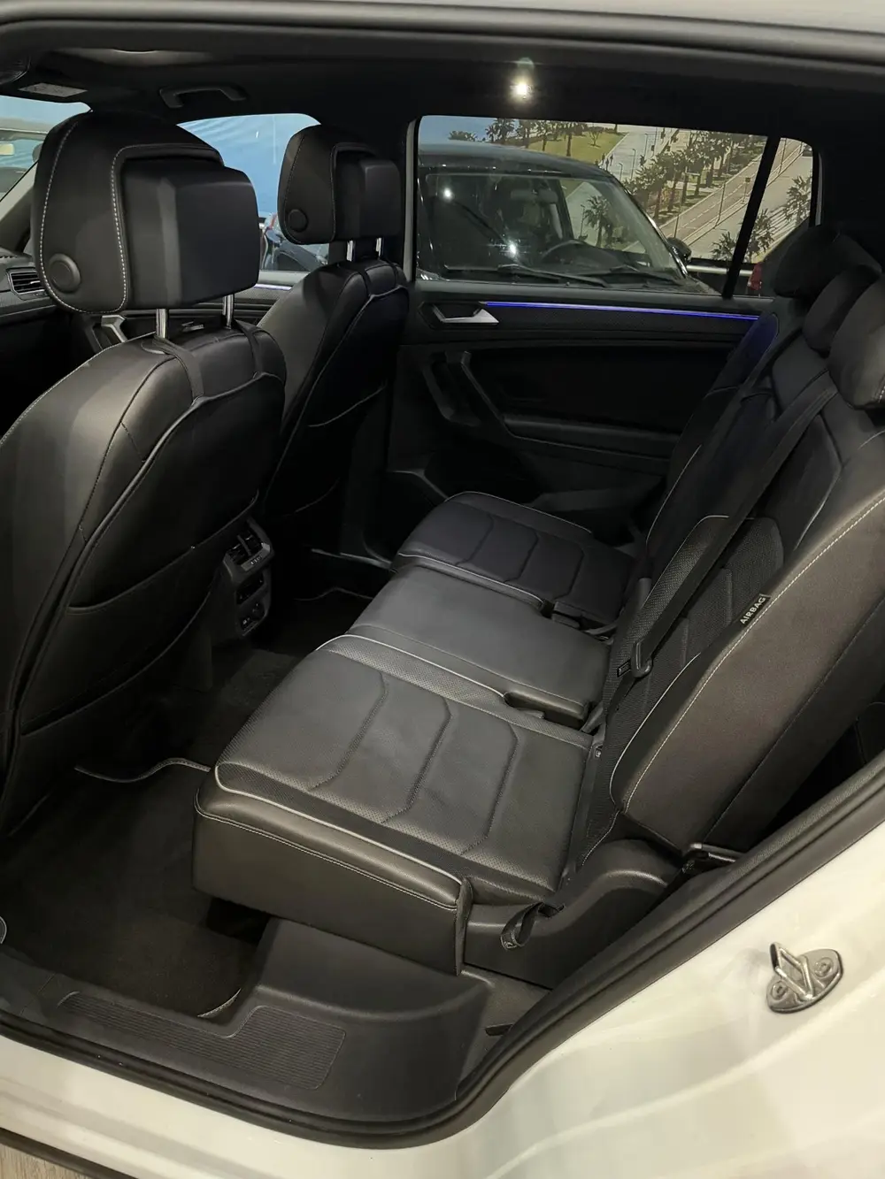 Volkswagen Tiguan 2.0 TSI 4Motion Rline NAVI/ELEKTRISCHE STO uit 2023, foto 7