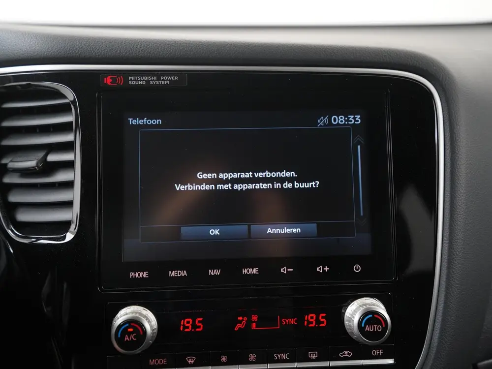 Mitsubishi Outlander 2.4 PHEV Instyle | Schuifdak | Leder | uit 2019, foto 18