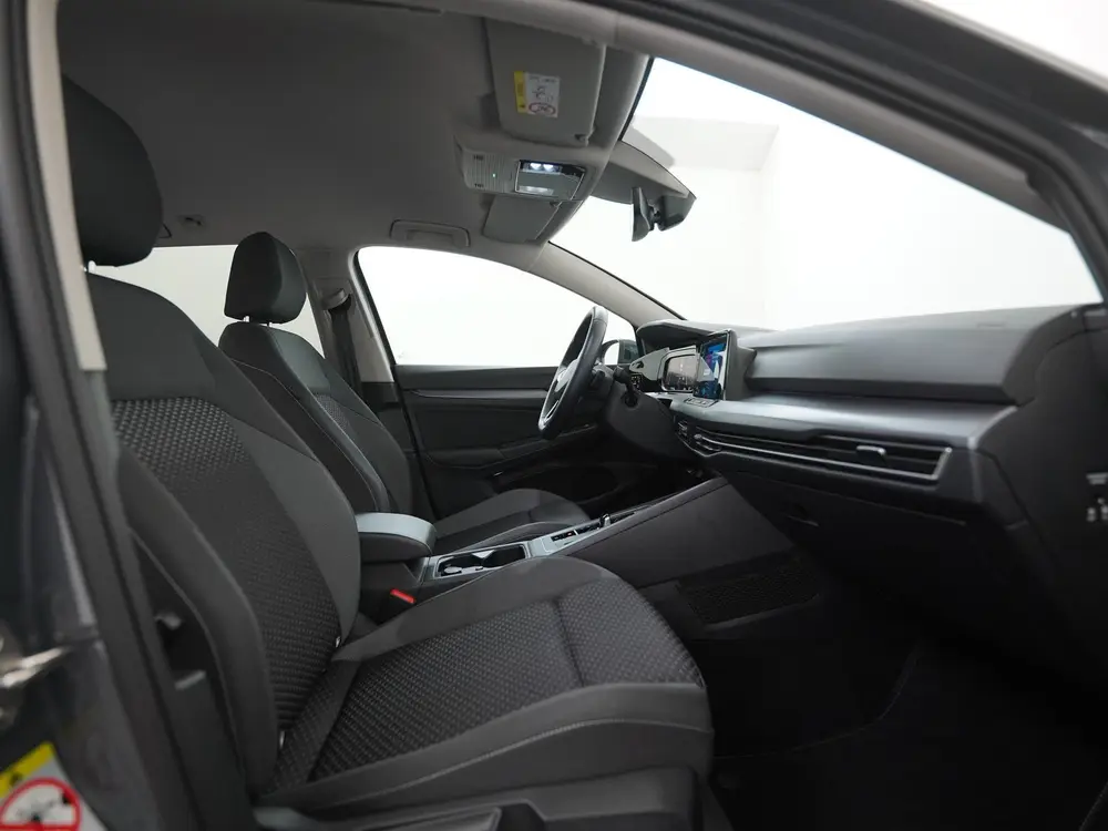 Volkswagen Golf Variant 1.0 eTSI Active DSG | Trekhaak | Stu uit 2023, foto 3
