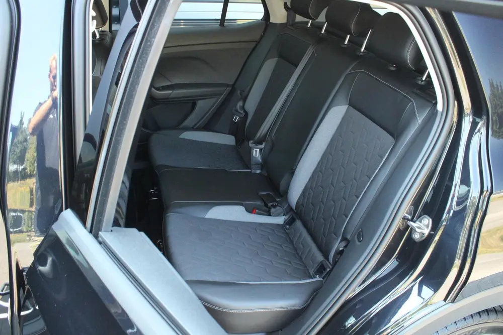 Volkswagen T-Cross 1.0 TSI 95pk Life "Goal" | Draadloos CarP uit 2025, foto 18