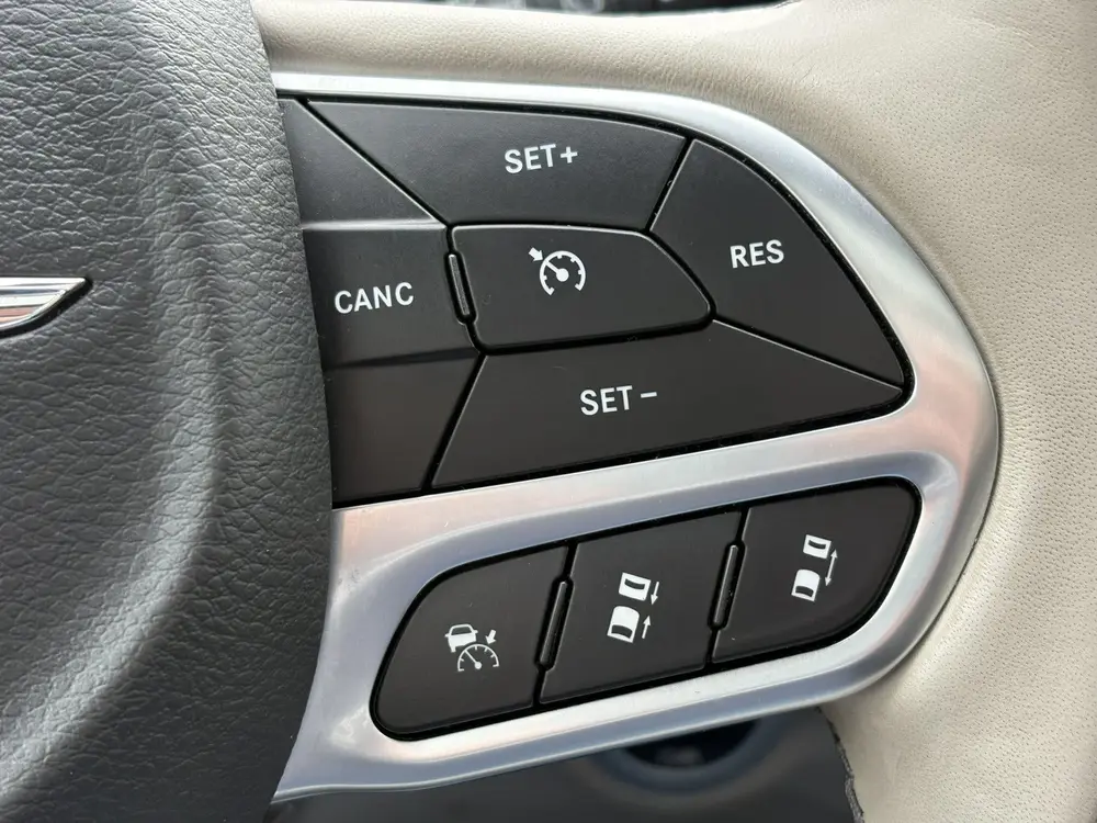 Chrysler Pacifica 3.6 V6 Hybrid Limited (bj 2021, automaat) uit 2021, foto 9