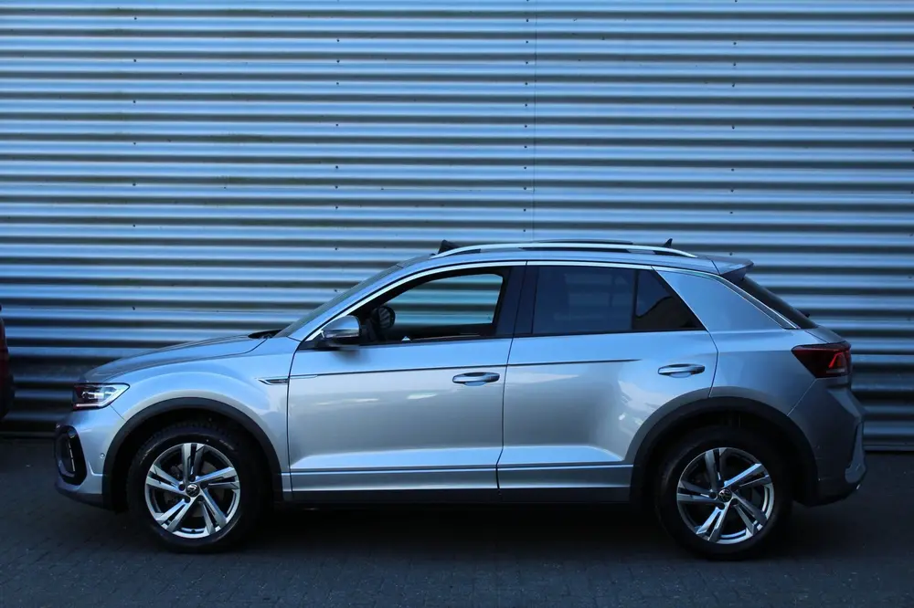 Volkswagen T-Roc 1.5 TSI 150pk R-Line DSG7 Panoramadak uit 2023, foto 8