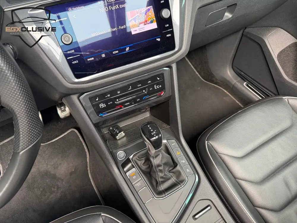 Volkswagen Tiguan 1.4 TSI eHybrid R-Line Business+ Pano / Ma uit 2022, foto 19