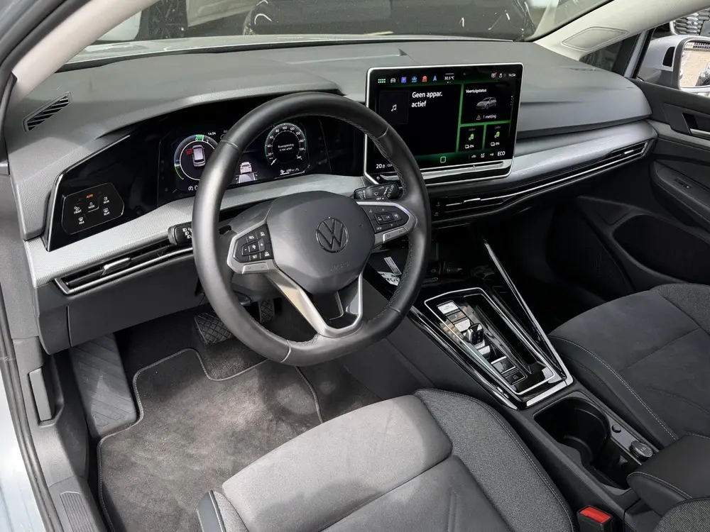 Volkswagen Golf 1.5 eHybrid Life Edition PHEV | ERGO Massage uit 2025, foto 10
