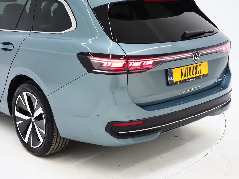 Volkswagen Passat Variant 1.5 eHybrid Elegance | Panoramadak uit 2026, foto 7