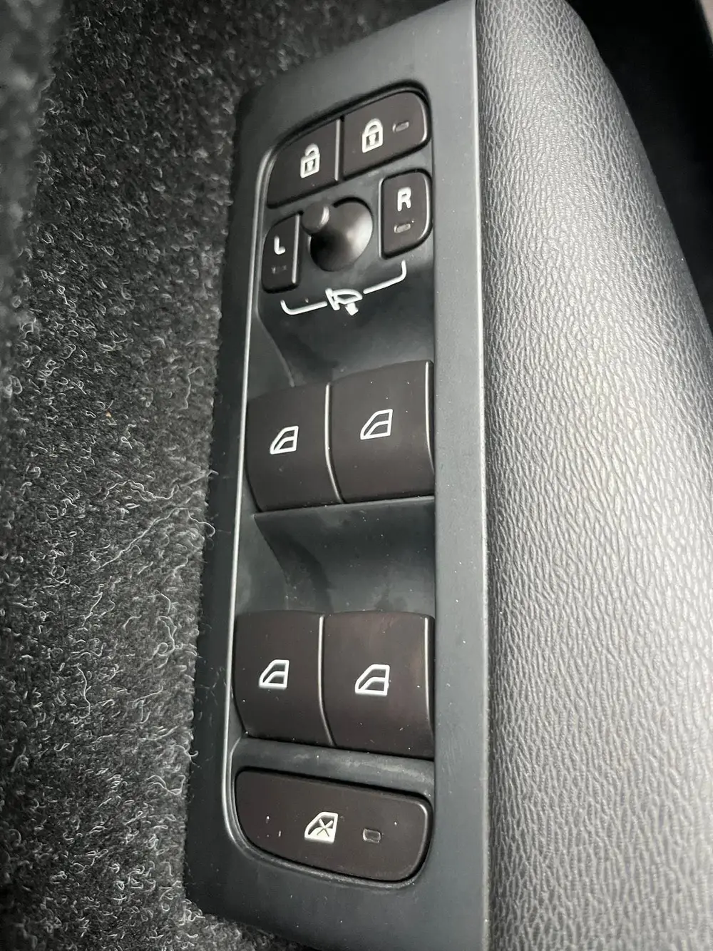 Volvo XC40 2.0 | 150 pk | Clima | Cruise | Leder bekleding | uit 2019, foto 17
