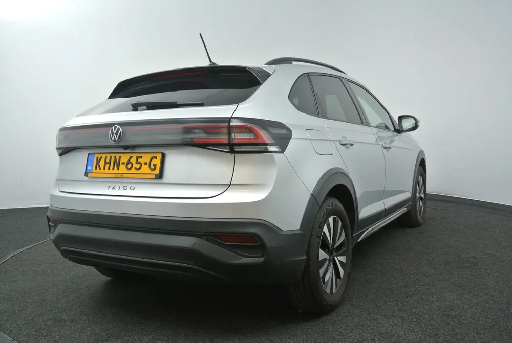 Volkswagen Taigo 1.0 TSI 110pk DSG Life | Automaat | Carplay uit 2022, foto 2
