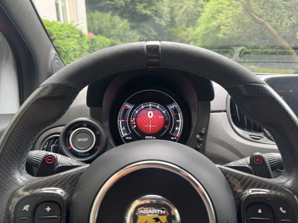 Abarth 595 1.4 T-Jet Competizione 70th Anniversary, Sabelt uit 2020, foto 12