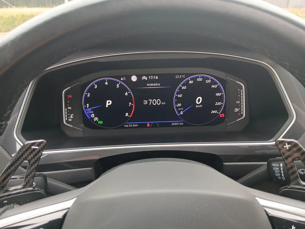 Volkswagen Tiguan 1.5 TSI ACT 150pk DSG 2021 Grijs uit 2021, foto 14