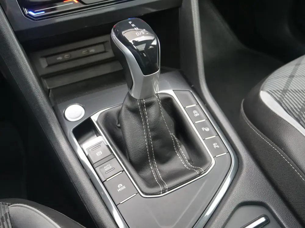 Volkswagen Tiguan 1.5 TSI R-Line | panorama | head-up | Trek uit 2021, foto 11