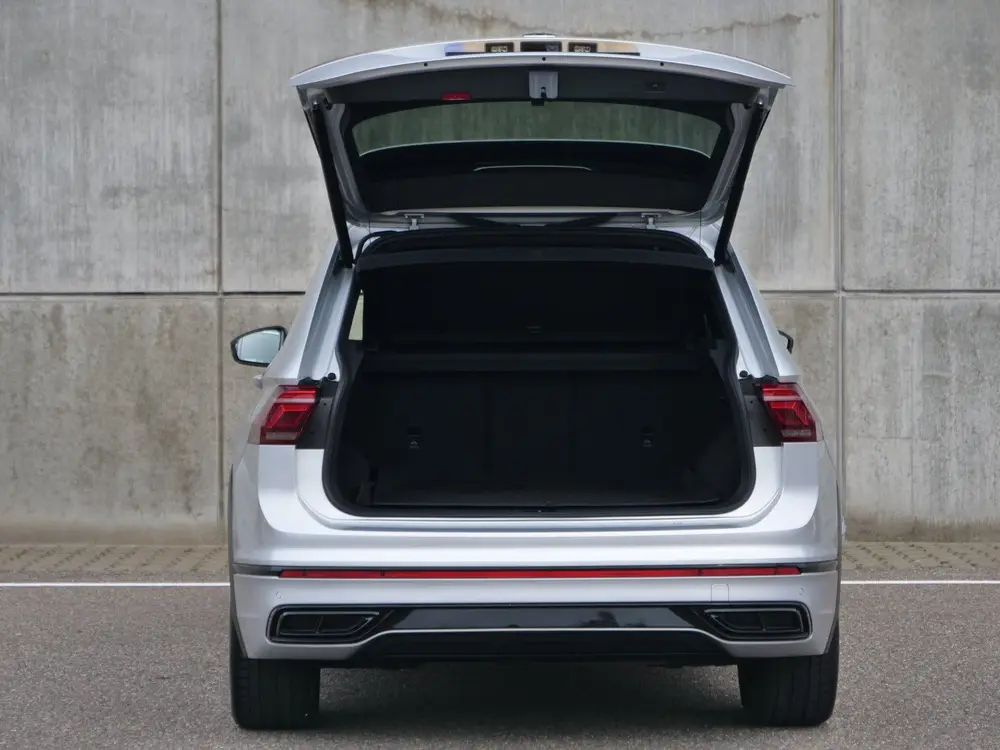 Volkswagen Tiguan 1.5 TSI R-Line | panorama | head-up | Trek uit 2021, foto 3