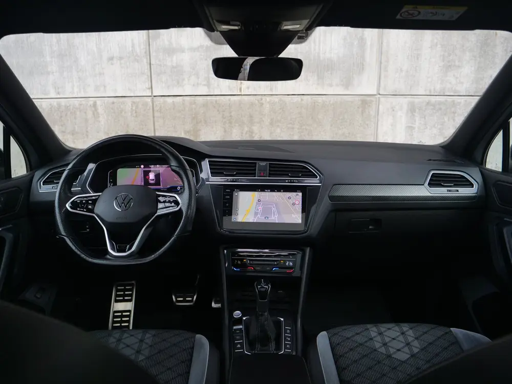 Volkswagen Tiguan 1.5 TSI R-Line | panorama | head-up | Trek uit 2021, foto 4