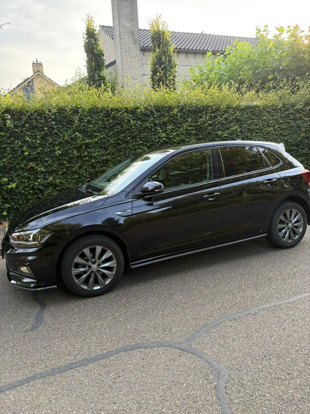 Volkswagen Polo 1.0 TSI 95pk 2019 Zwart uit 2019, foto 2