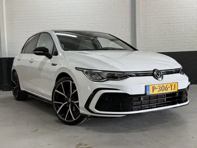 Volkswagen Golf 1.5 eTSI 2x R-Line! Pano, iQ Drive, Stuurvw uit 2022