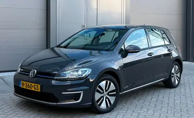 Volkswagen E-Golf E-DITION 2020 Grijs NAP|SOH 91%|APK|LED uit 2020