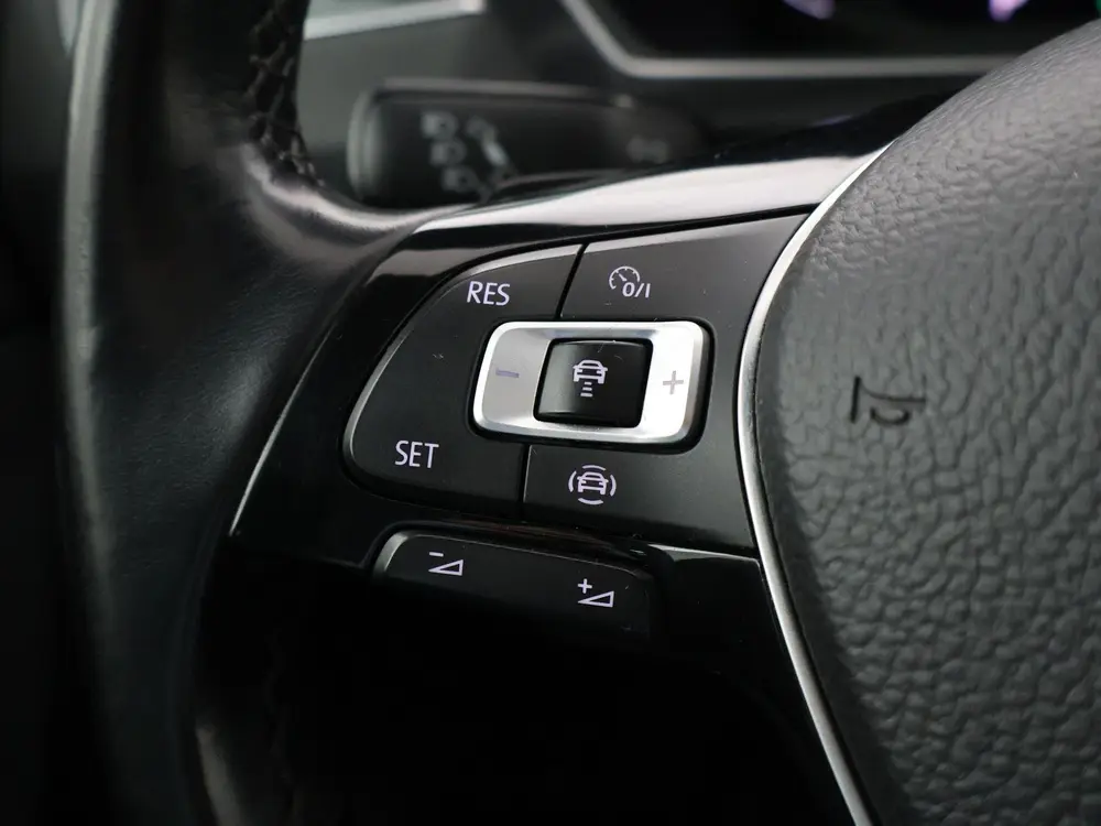 Volkswagen Tiguan 1.5 TSI ACT DSG R-LINE + PANORAMA | LEDER uit 2019, foto 14