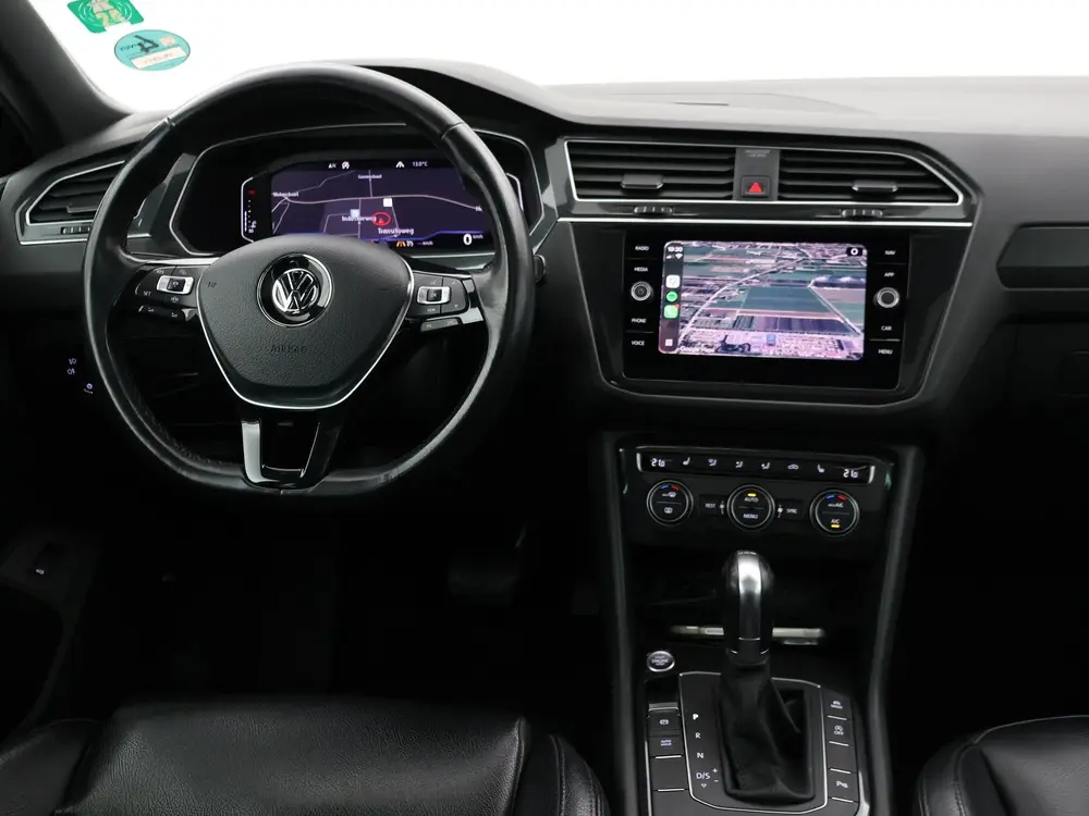 Volkswagen Tiguan 1.5 TSI ACT DSG R-LINE + PANORAMA | LEDER uit 2019, foto 3