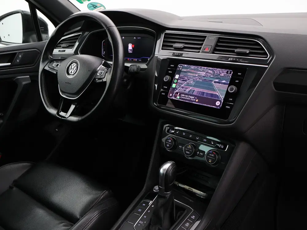 Volkswagen Tiguan 1.5 TSI ACT DSG R-LINE + PANORAMA | LEDER uit 2019, foto 4