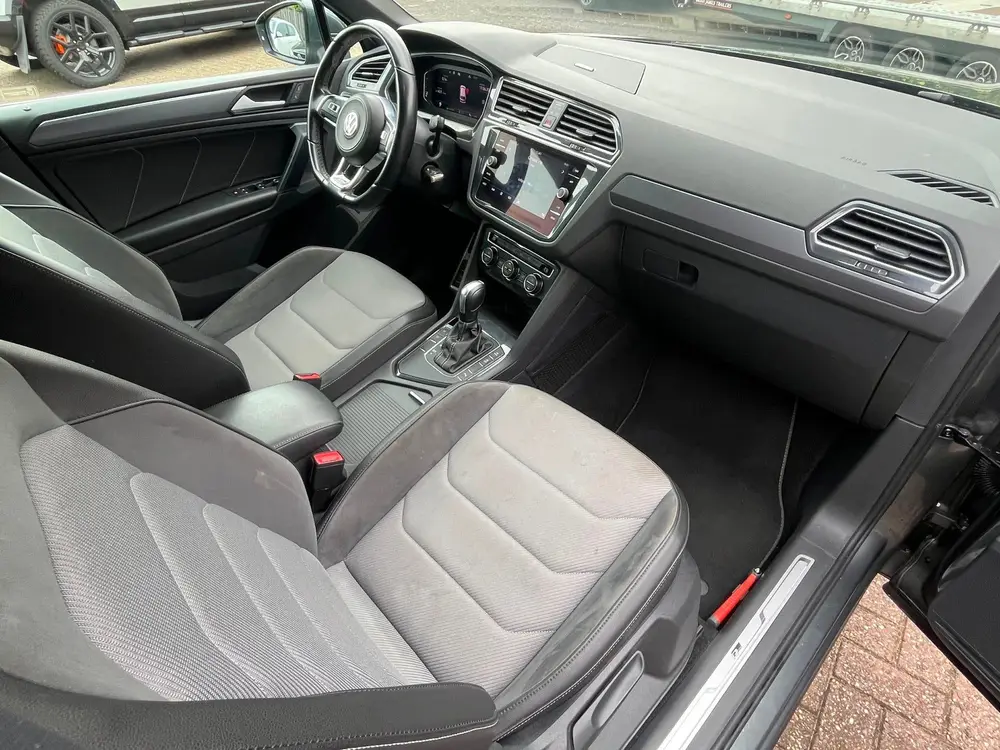 Volkswagen Tiguan 1.5 TSI 150PK AUT R-line trekh virtual NAP uit 2020, foto 14